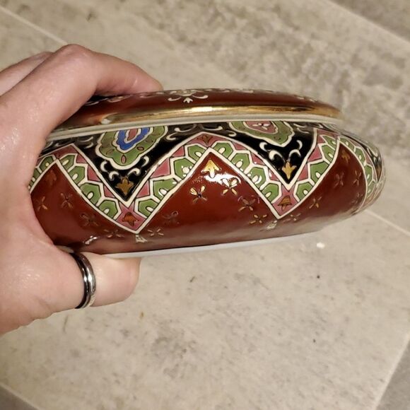 Unique Ceramic Round Potpourri Bowl - Picture 5 of 7